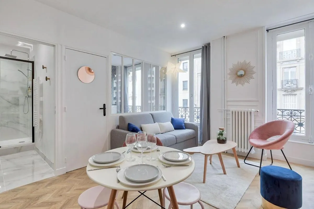 Cosy Proche Arc De Triomphe - 4p Apartment